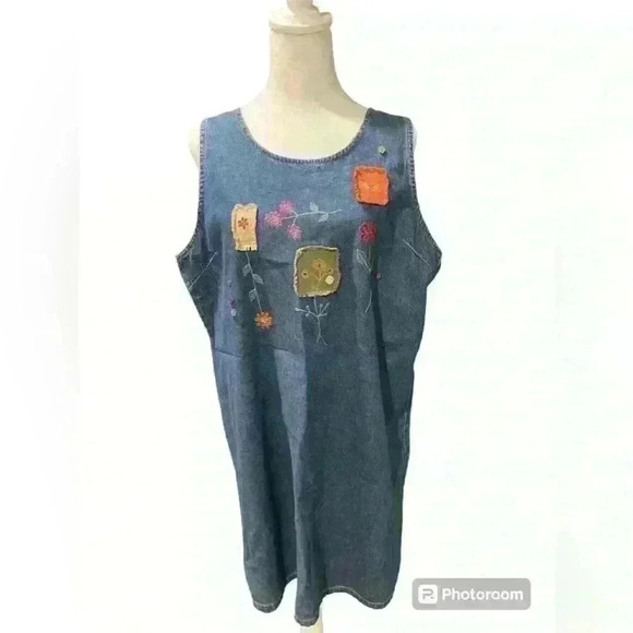 Erika & Co Vintage Denim Dress with Flowers - Picture 1 of 3